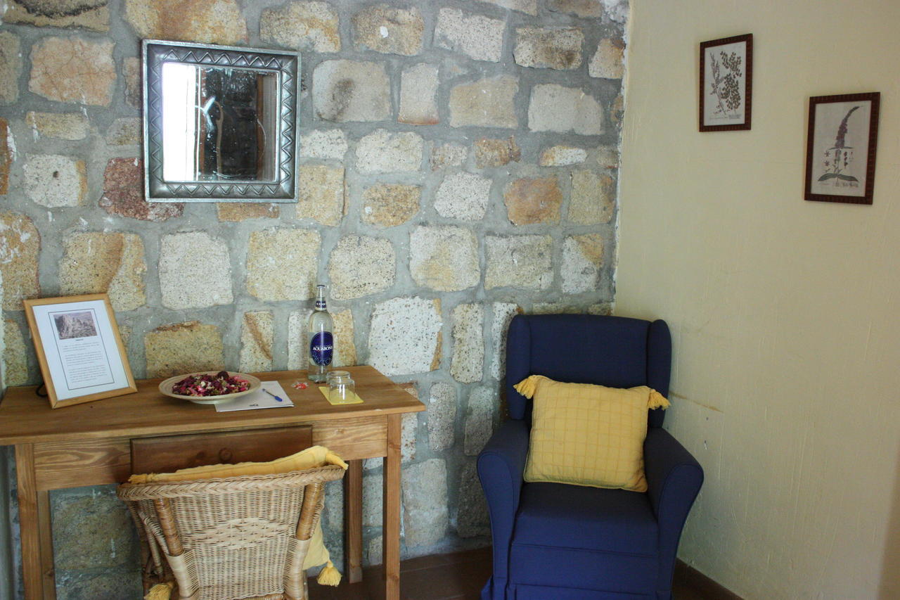 La Quinta De Los Enebrales Hotel El Hoyo de Pinares Room photo